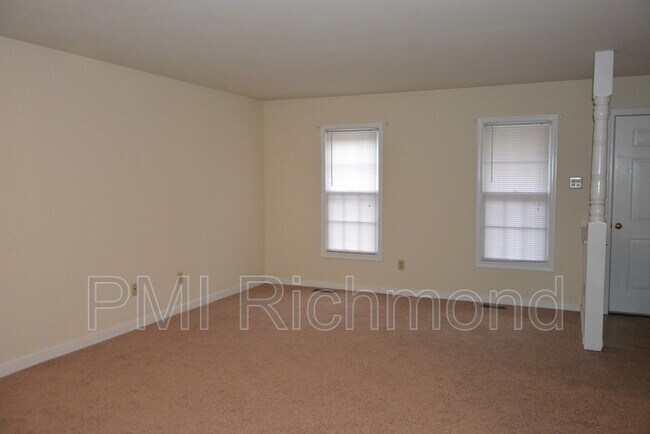Building Photo - 6205 Pointer Terrace