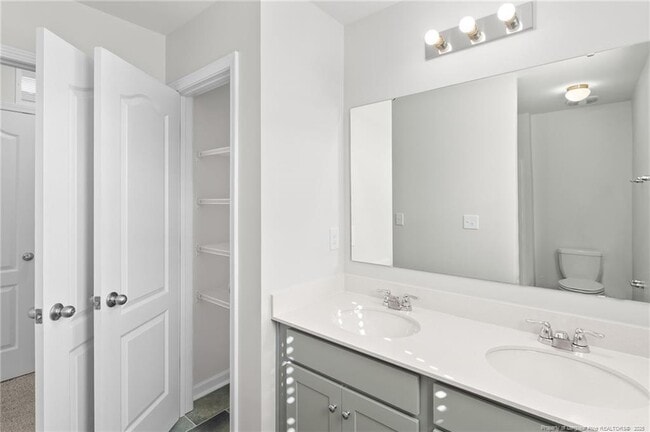 Building Photo - 129 Chinook Ln