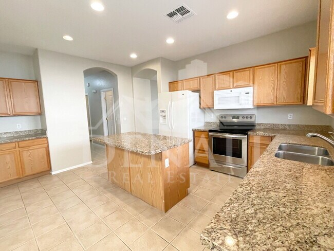 Building Photo - 8355 W Mary Ann Dr