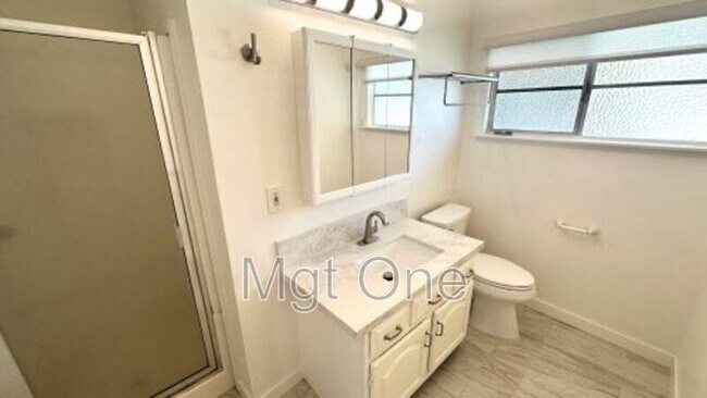 Building Photo - 1582 Tiffany Pl