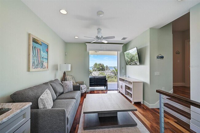 Building Photo - 830 Tarawitt Dr
