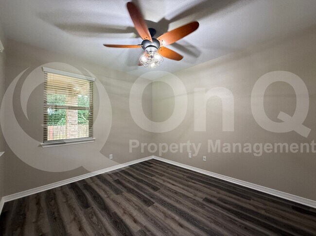 Building Photo - 606 Corbin Dr