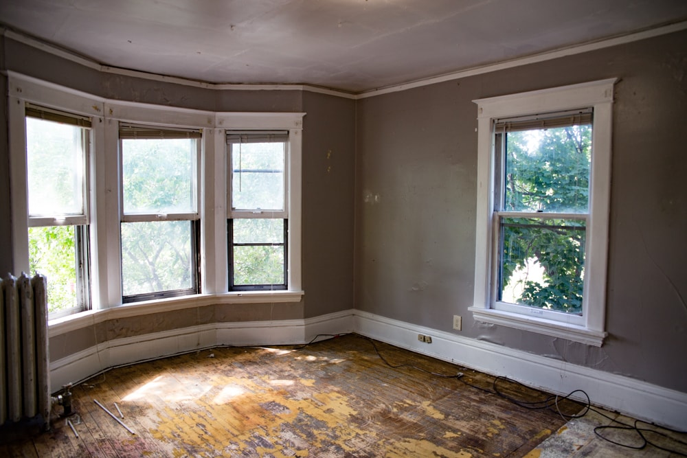 Building Photo - 958 15th Ave SE