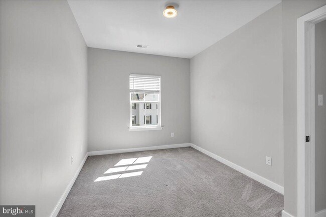 Building Photo - 12 Kohlmyer Dr