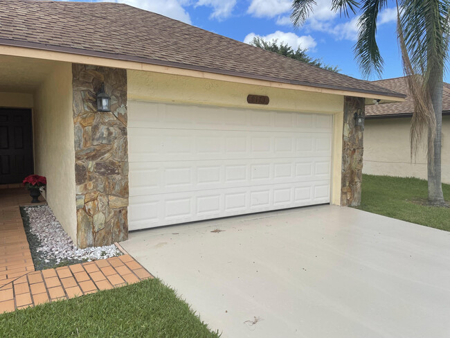 Building Photo - 9173 Tivoli Pl