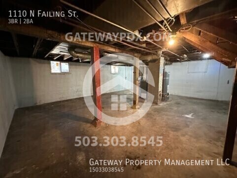 Building Photo - 1110 N Failing St
