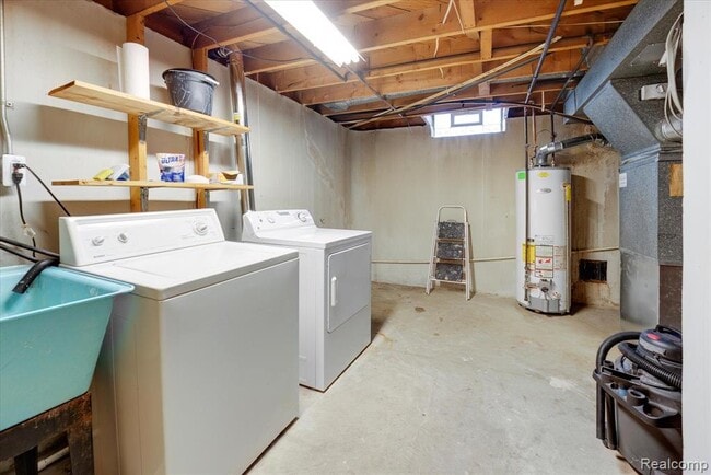 Building Photo - 32536 Warner Dr