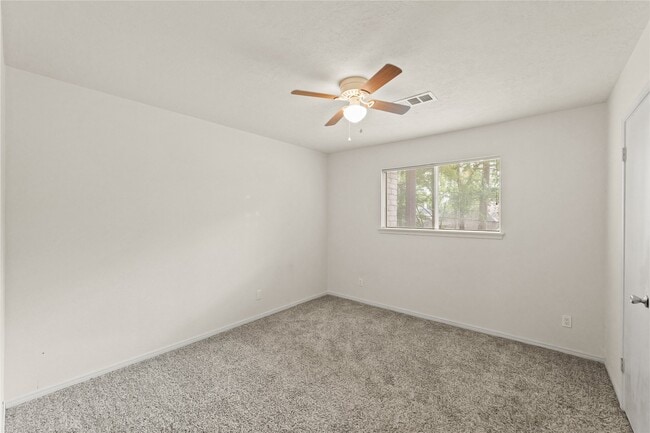 Building Photo - 14110 Saddlebend Dr