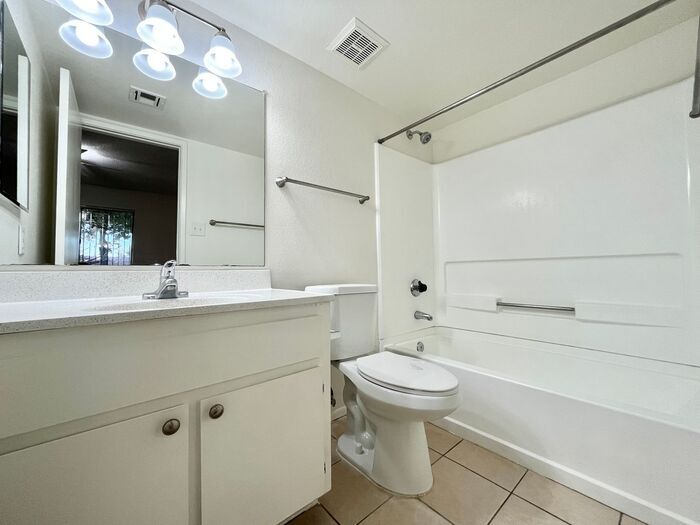 Building Photo - 16818 N 56th St