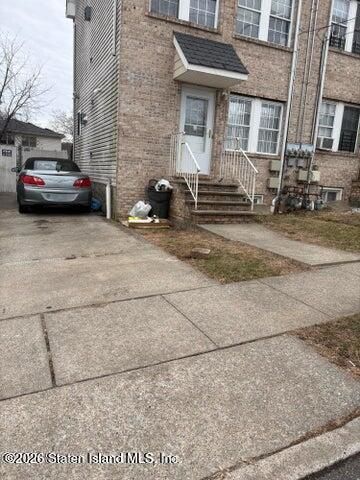 Building Photo - 245 Livingston Ave