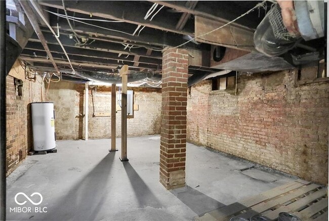 Building Photo - 2341 Carrollton Ave