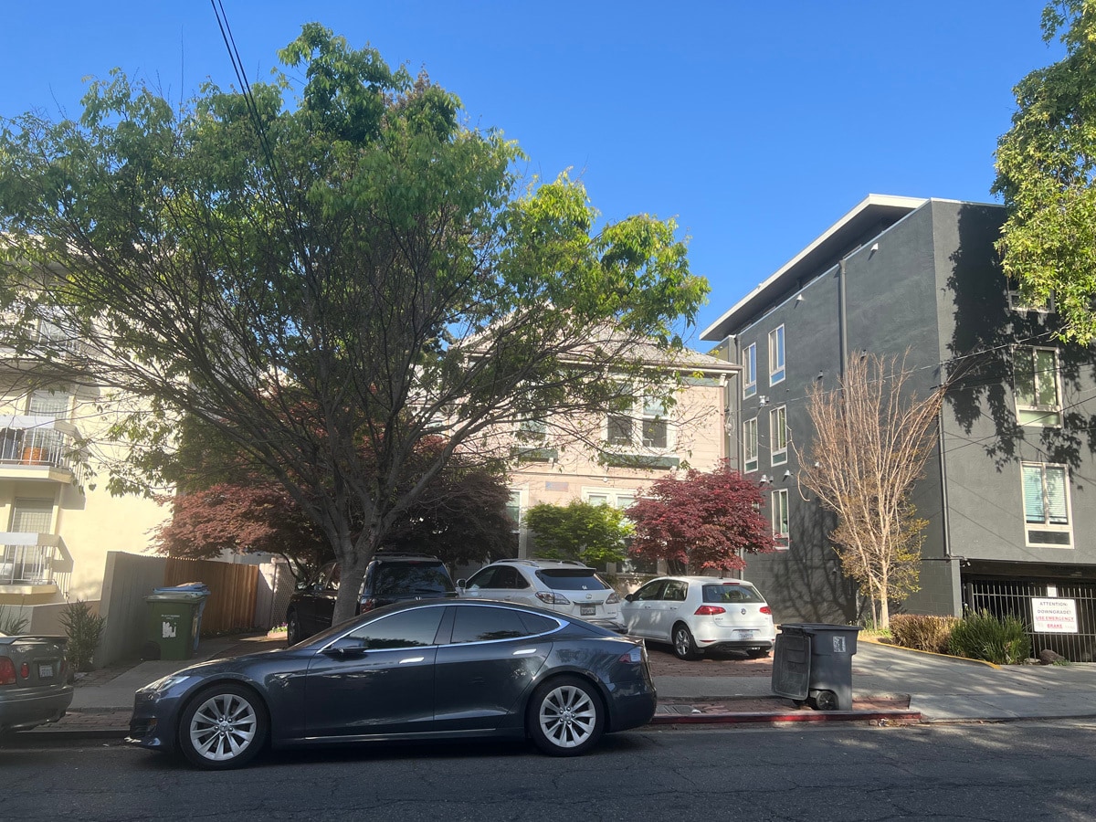 Building Photo - 2530 College Ave