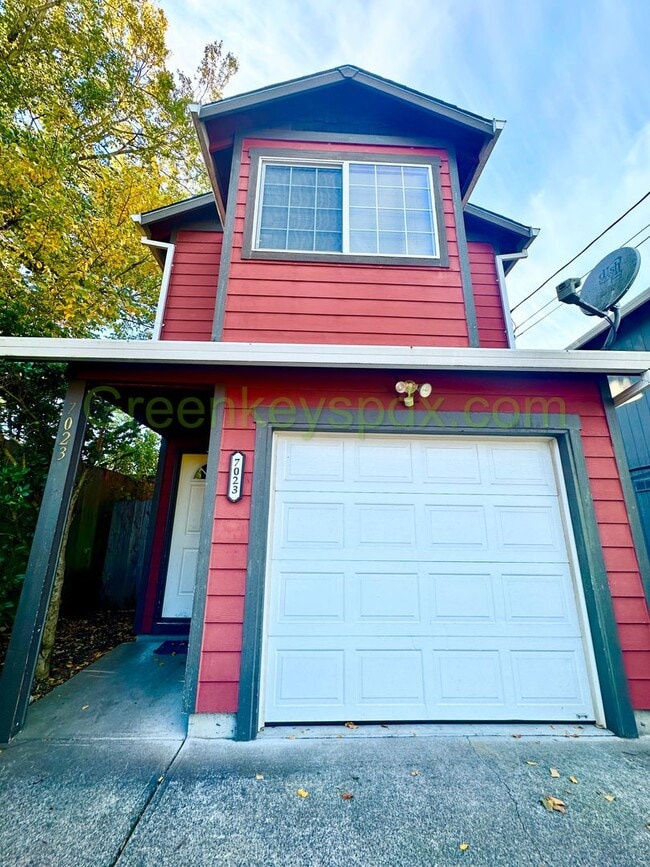 Building Photo - 3-Bedroom, 2-Bathroom Row House Near Alberta Arts District