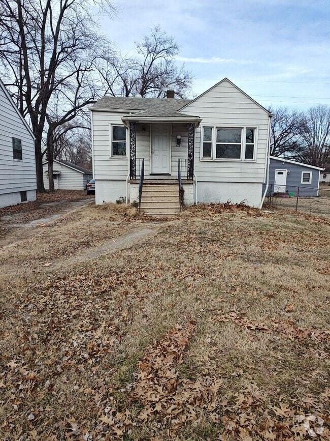 Building Photo - Cute 2BD/1BA