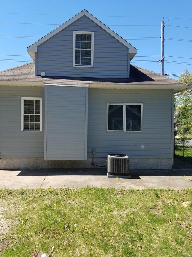 Building Photo - 650 N Black Horse Pike
