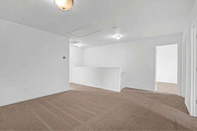 Building Photo - 112 Davenport Dr