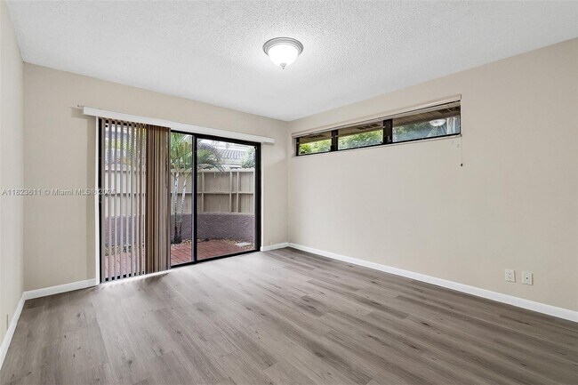 Building Photo - 608 St Andrews Rd