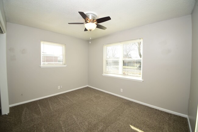 Building Photo - 2485 S 127th E Ave