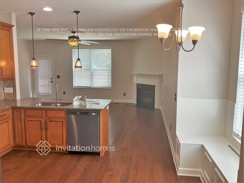 Building Photo - 618 Masters Way