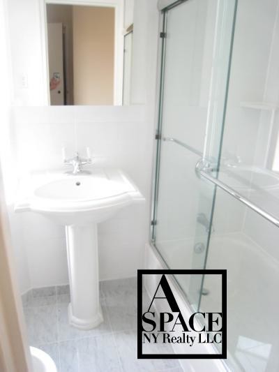 Building Photo - 1498 3rd Ave