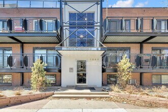 Building Photo - 1045 N Clarkson St