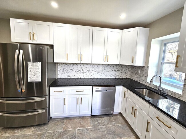 Building Photo - Fantastic Updated South Philadelphia Home ...