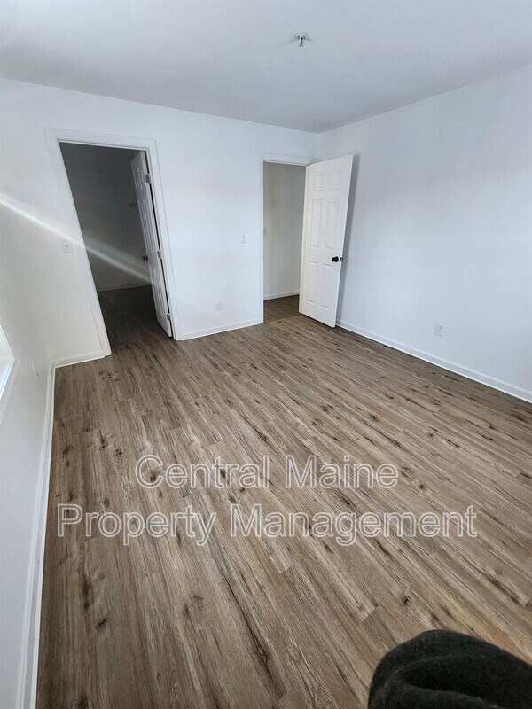 Building Photo - 37 Northern Avenue Heights