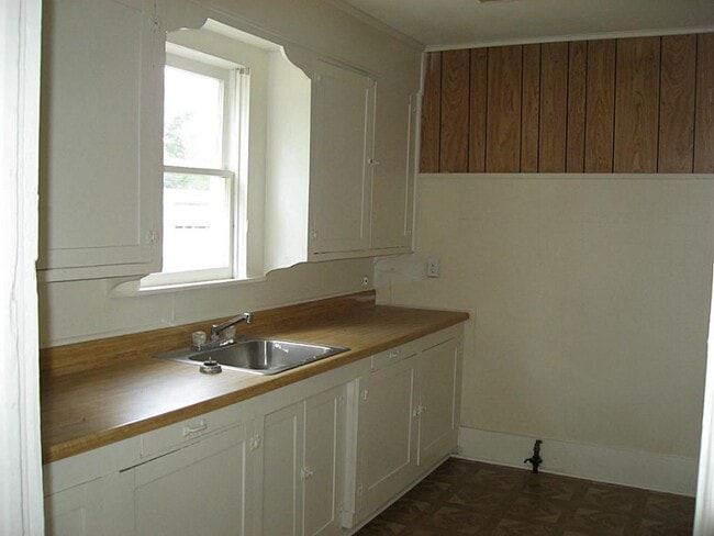 Building Photo - 13629 Wigginsville Rd