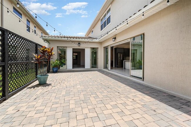 Building Photo - 10266 Beechwood Ln