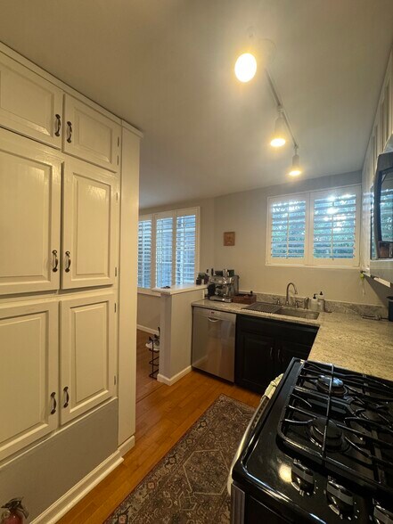 Building Photo - 1188 Briarcliff Rd NE
