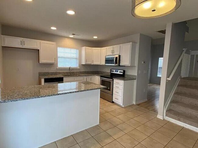 Building Photo - 12131 Bottlebrush Pl