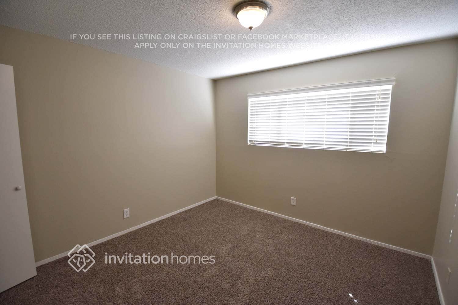 Building Photo - 1754 W 2nd St