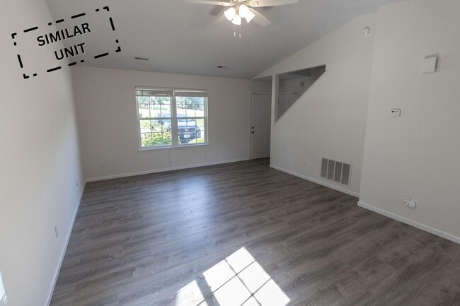 Building Photo - 3306 E St Charles Rd