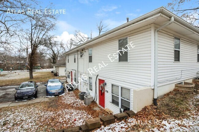 Primary Photo - Coming Soon to Riverside- 2 bedroom fourplex!