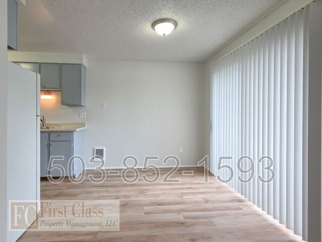 Building Photo - 1328 NE 186th Ave