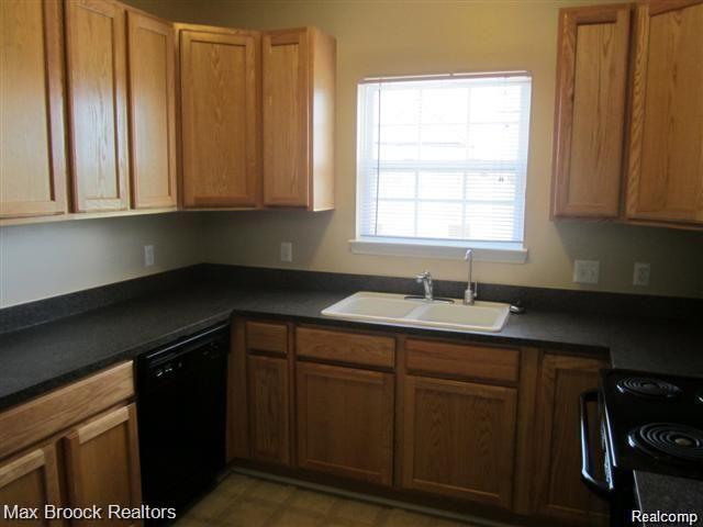 Building Photo - 15200 Addington Dr