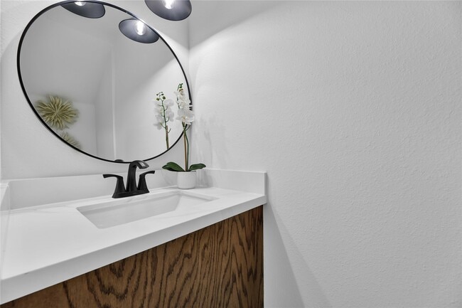 Building Photo - 2726 Stetson Ln