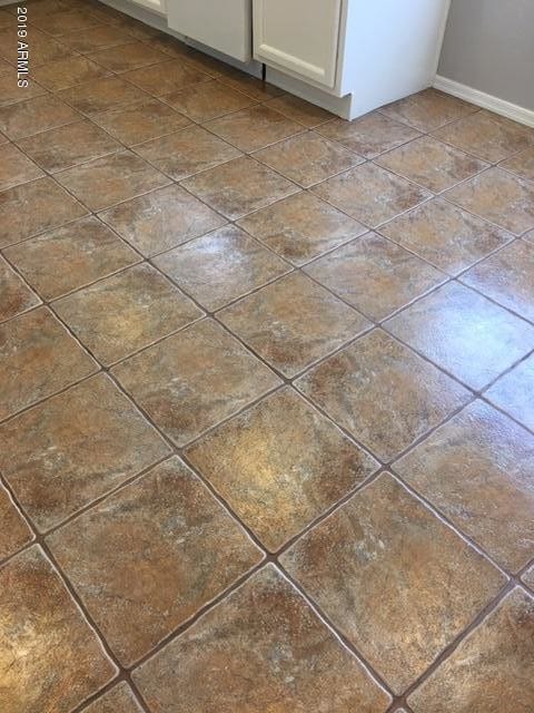 Building Photo - 8940 W Olive Ave