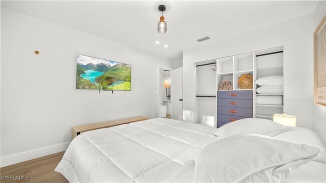 Building Photo - 4712 Mi Casa Ct