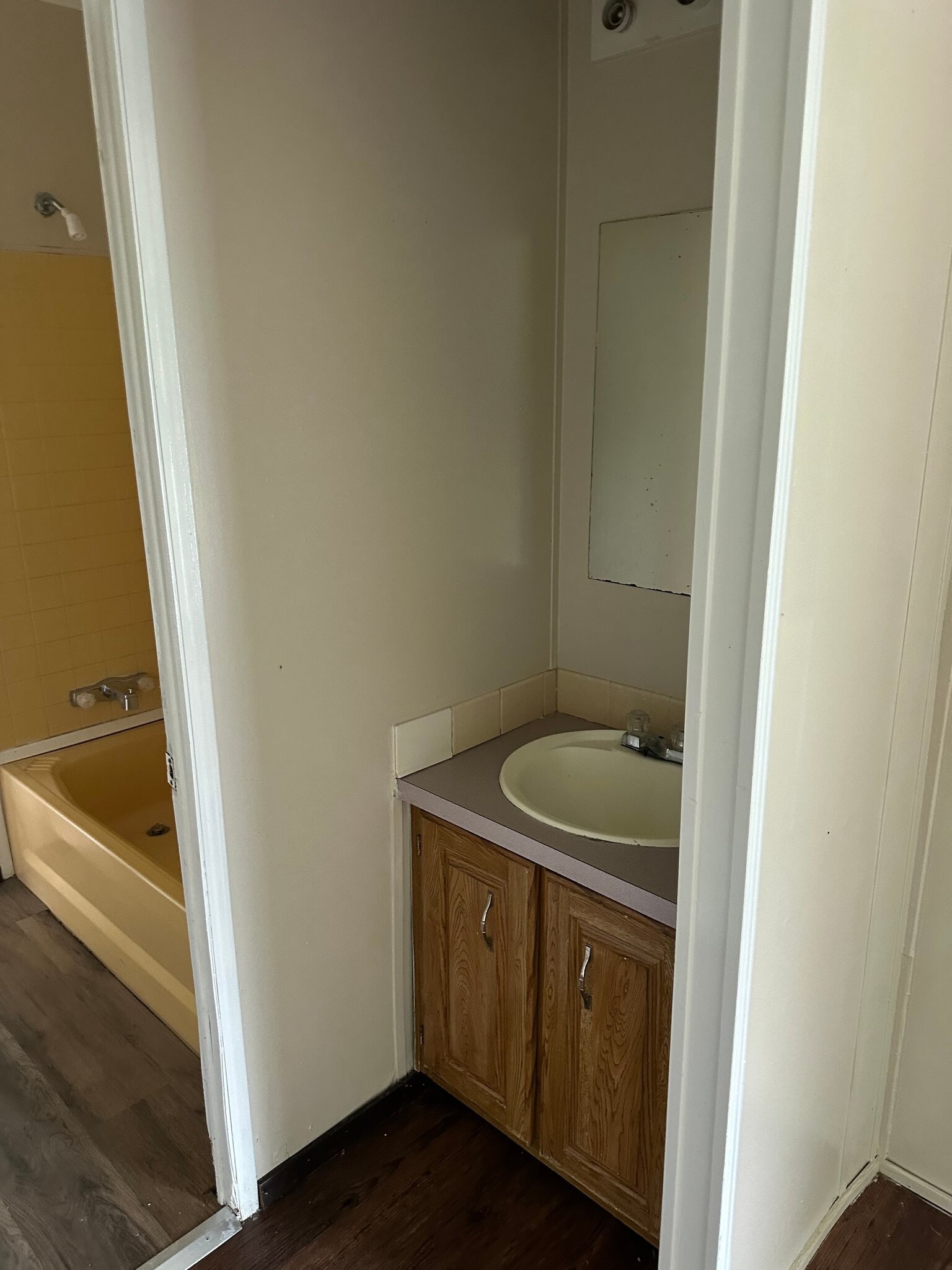 Building Photo - 120 Forest Creek Ln