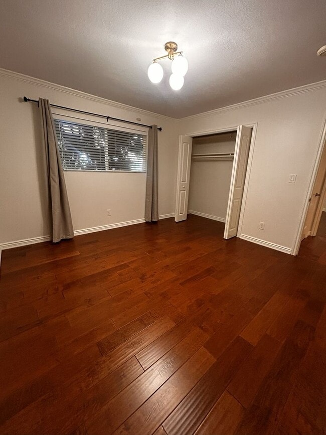 Building Photo - Act Fast - this Charming Pasadena Retreat ...