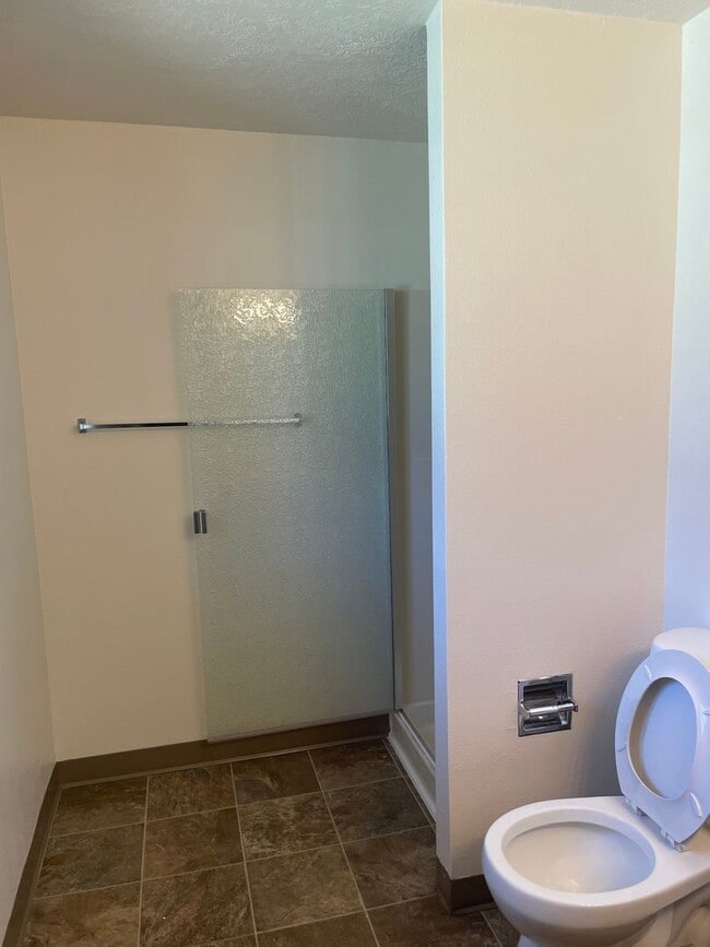 Building Photo - 3 bed 2 bath house in South Salem!