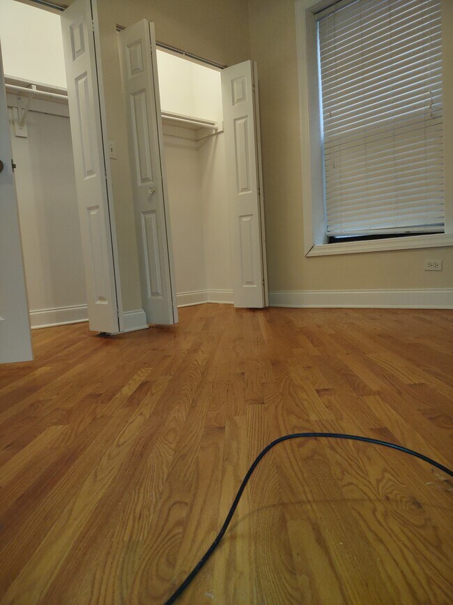 Building Photo - 6209 S University Ave