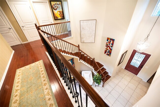 Building Photo - 26318 Cedar Pine Dr