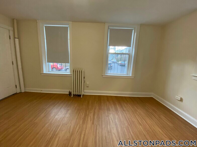 Building Photo - 212 Allston St