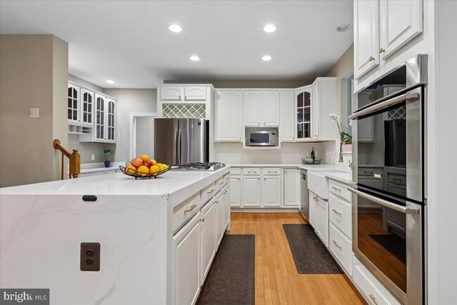 Building Photo - 42855 Chatelain Cir