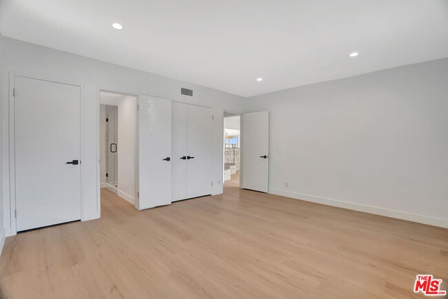 Building Photo - 19732 Henshaw St