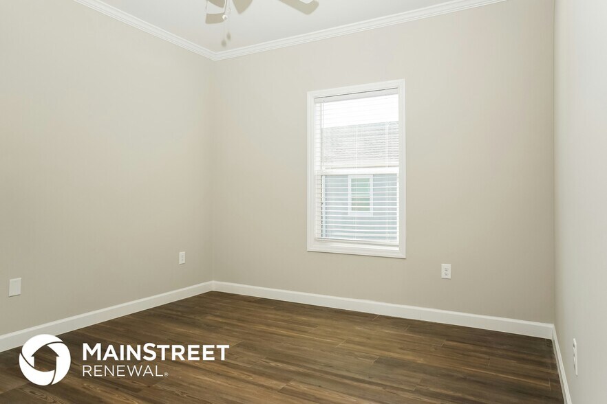 Building Photo - 12315 Tangier St