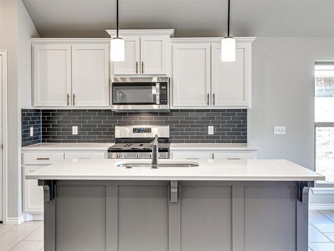 Building Photo - 512 Cherrybark Dr