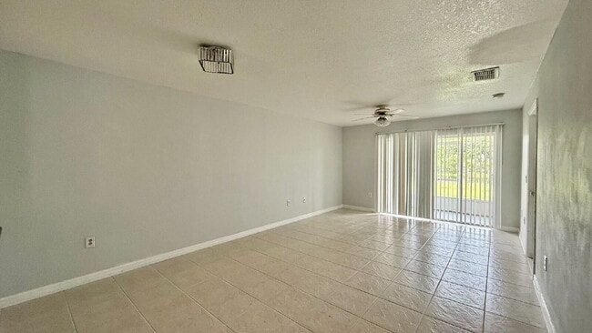 Building Photo - 13312 Fairway Glen Dr